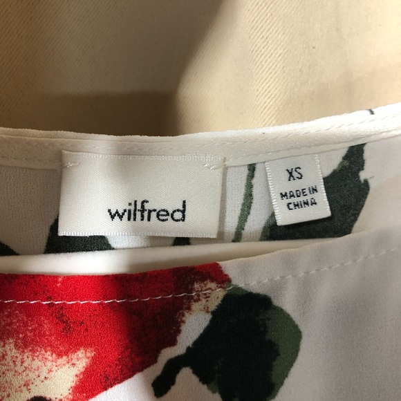 🌼EUC Wilfred Pozzi Blouse - Picture 4 of 10